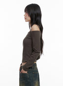 strap-off-shoulder-crop-top-io430