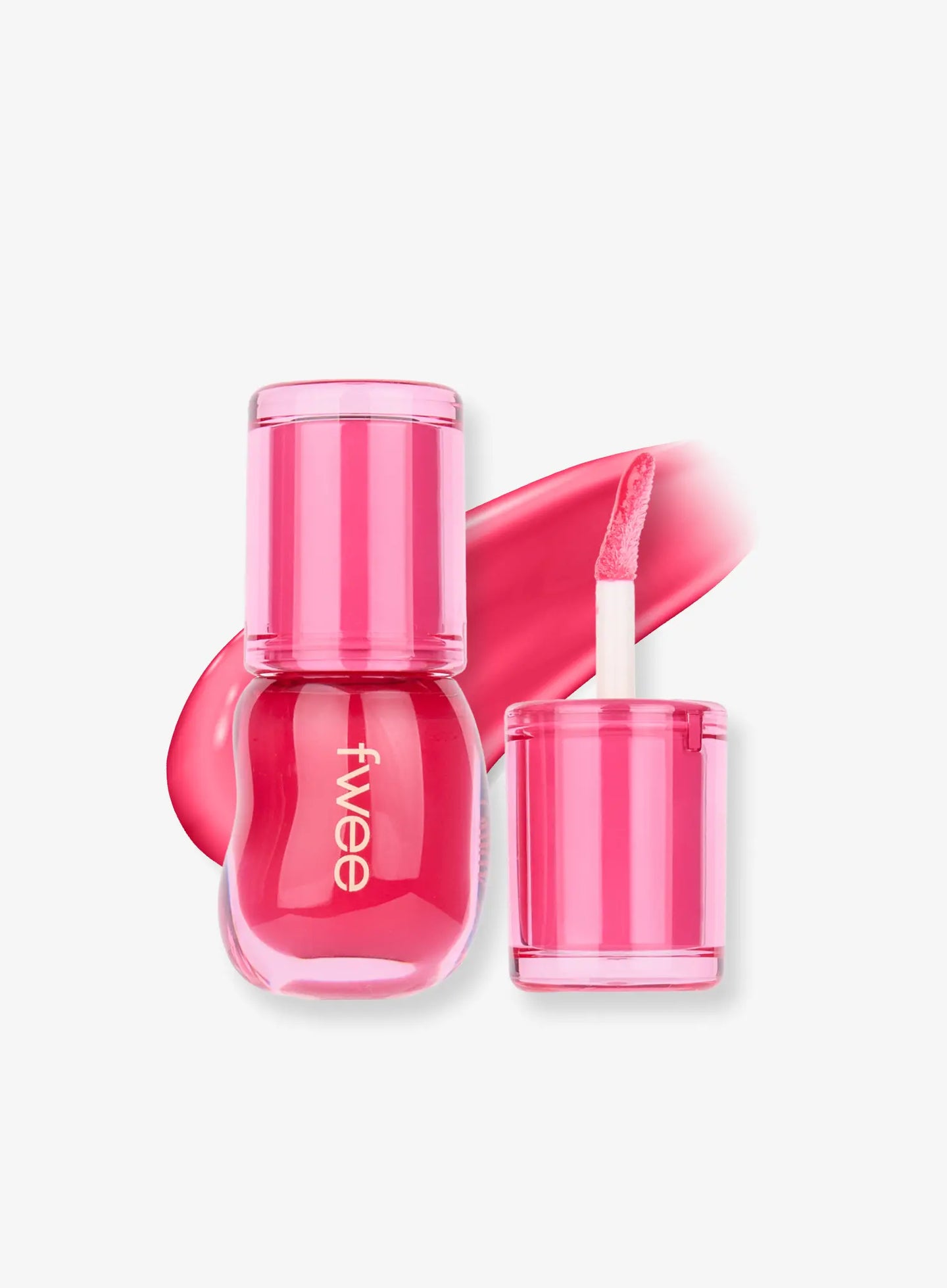 Soft pink voluming gloss layered on lip for plush wet-lip finish in K-beauty Euphoria-coded lip color